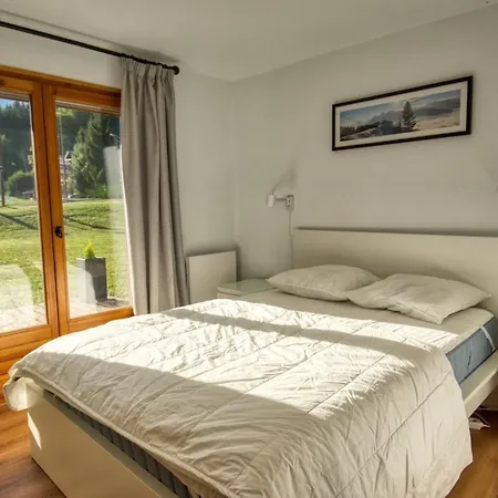 Renove 3 Chambres, Ski-bus A Proximite, Terrasse, Wi-fi - Fr-1-642-95 Apartment